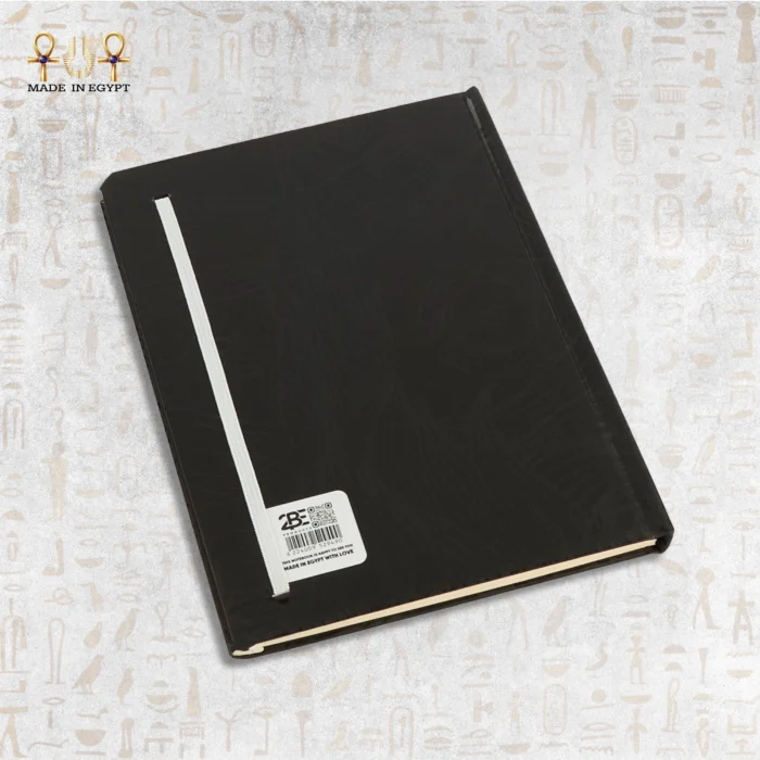 Black matte hardcover back of The Great Artist Notebook with minimalistic design and elastic band.Black matte hardcover back of The Great Artist Notebook with minimalistic design and elastic band.
