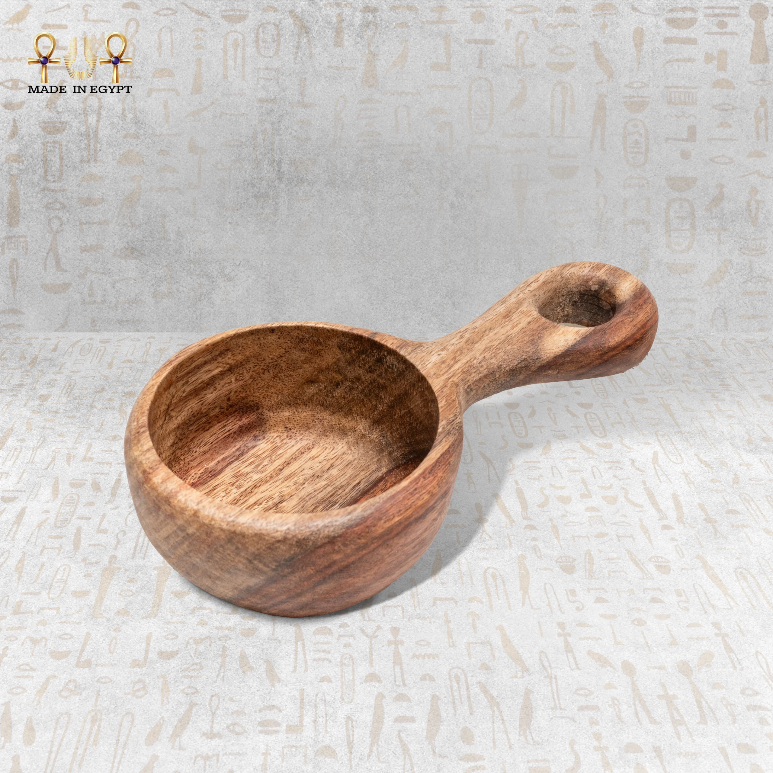 @19EWooden Measuring Cups Set