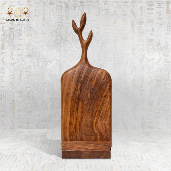 ⁦لوح تقطيع على شكل شجرة⁩ - الصورة ⁦3⁩