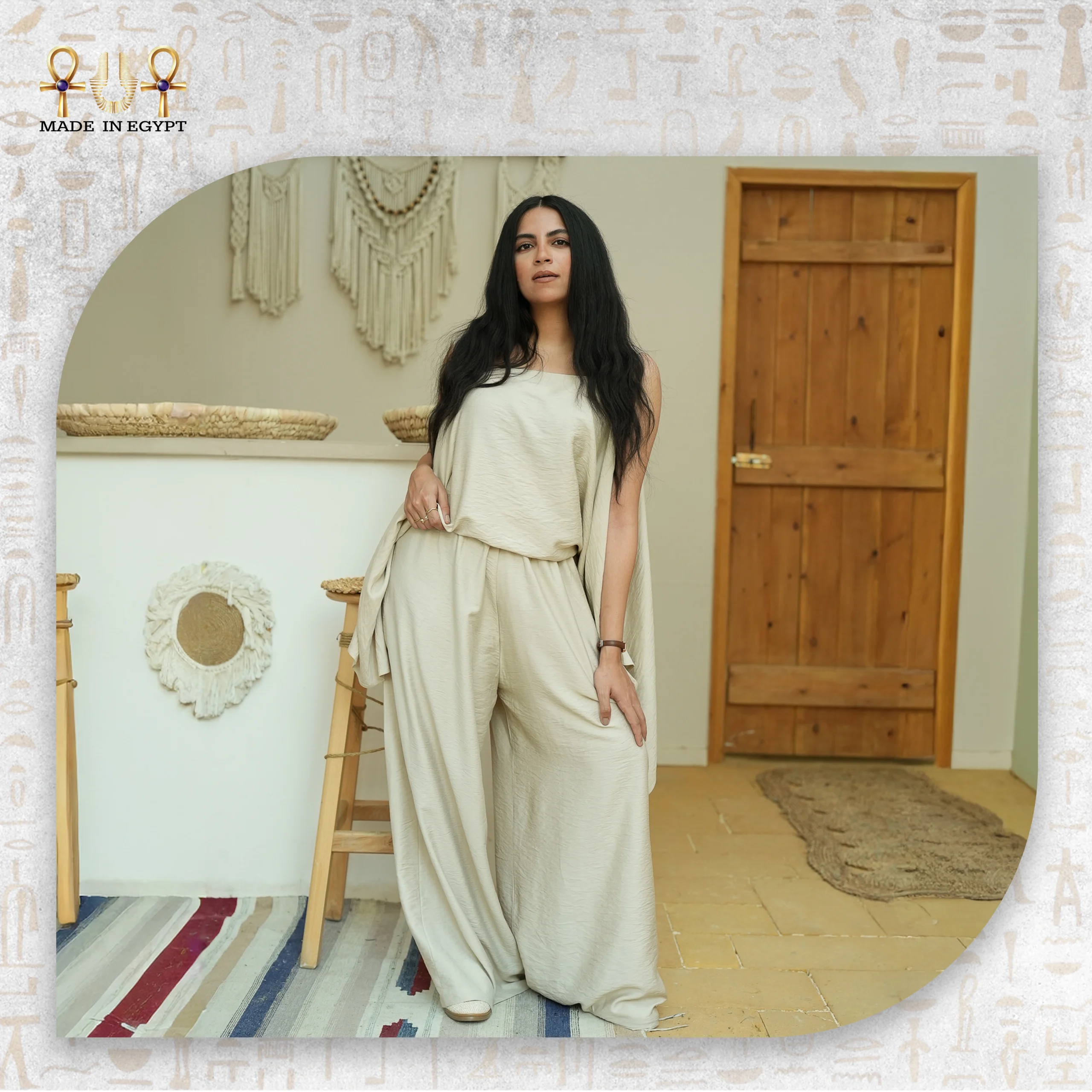 SANDY BEIGE WOMAN CUT SET@5C