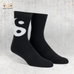 جوارب عالية الكاحل بتصميم متوازن