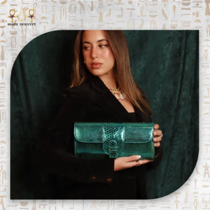 جيجي لوكس كلتش جلدي