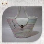 ⁦شنطة قش قفل معدني مخططة⁩ - الصورة ⁦2⁩