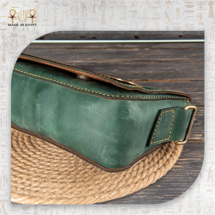 Small Islamic crossbody bag - Image 9