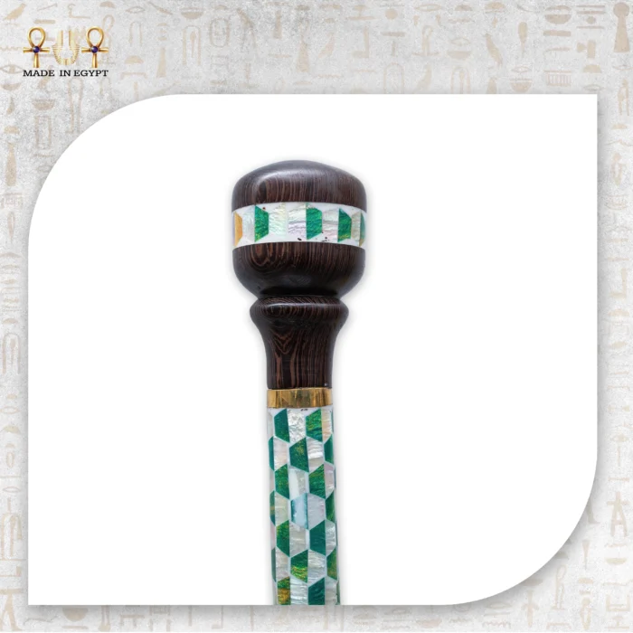 ⁦عكاز مطعّم بالصدف اليدوي⁩ - الصورة ⁦5⁩