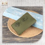 ⁦جراب جواز سفر اللوتس⁩ - الصورة ⁦5⁩