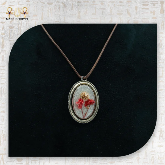 ⁦قلادة الزهرة الخالدة⁩ - الصورة ⁦2⁩