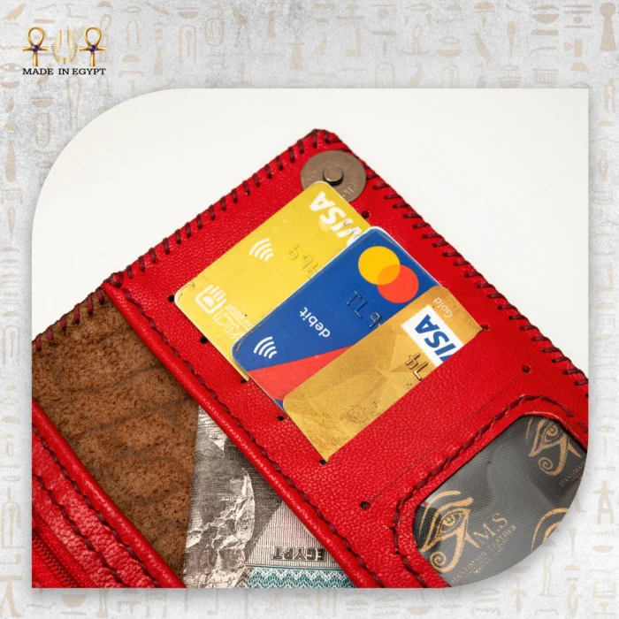 ⁦برتفـية نفرتيتي⁩ - الصورة ⁦4⁩