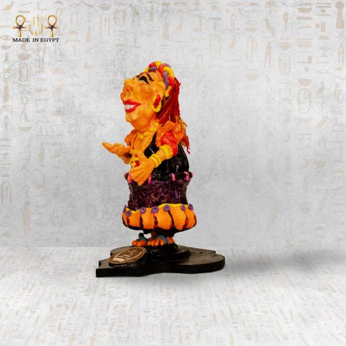 Al-Moallema Raya Figurine - Image 2