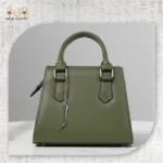 ⁦Julia⁩ - الصورة ⁦4⁩