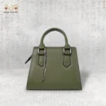 ⁦Julia⁩ - الصورة ⁦3⁩