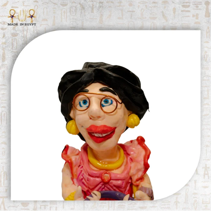 ⁦مجسم المرأة المتسوقة⁩ - الصورة ⁦3⁩