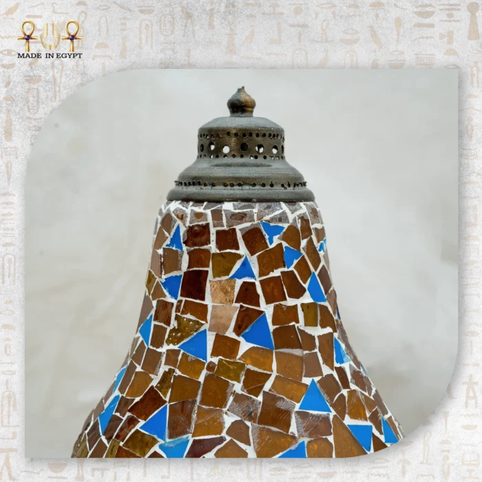 Pear-Shaped Lamp - Image 2
