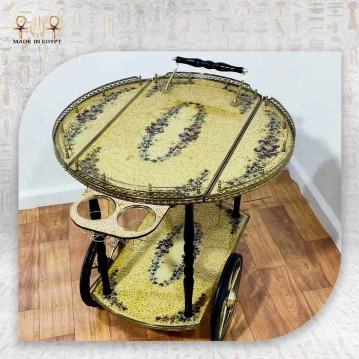⁦عربة الضيافة الكلاسيكية الذهبية⁩ - الصورة ⁦1⁩