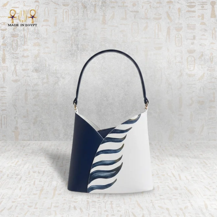 ⁦حقيبة موج البحر – جلد طبيعي برسم يدوي⁩ - الصورة ⁦1⁩