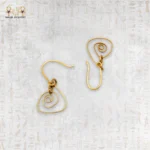 ⁦Yellow Brass Wire Spiral Earrings⁩ - الصورة ⁦2⁩