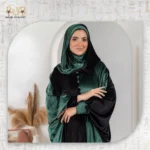 Bicolour Velvet Abaya with Attached Headscarf - Image 2