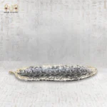 ⁦طفاية سجائر ريشة فاخرة باللون الأسود والذهبي⁩ - الصورة ⁦2⁩