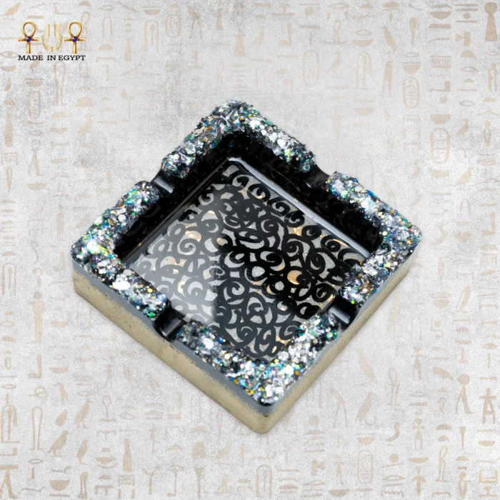 ⁦Midnight Spark Resin Ashtray⁩ - الصورة ⁦2⁩