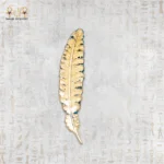 علامة كتب ريزن على شكل ريشة ذهبية