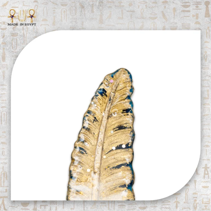 ⁦علامة كتب ريزن على شكل ريشة ذهبية⁩ - الصورة ⁦2⁩