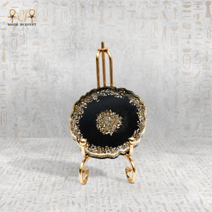 ⁦كوستر ريزن أسود بلمسات ذهبية⁩ - الصورة ⁦1⁩