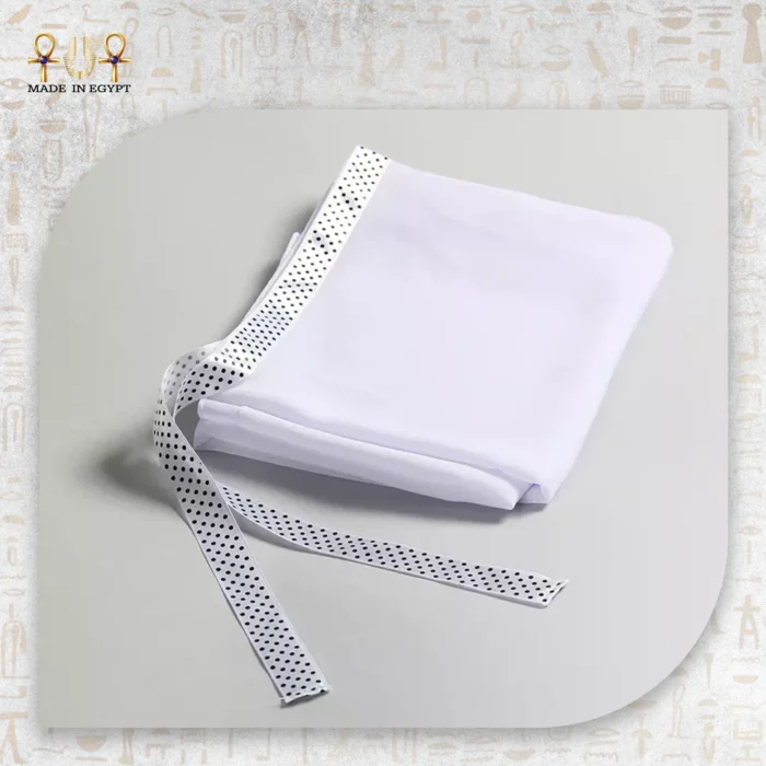 ⁦طرحة اللؤلؤ الأبيض بلمسة رباط أنيق⁩ - الصورة ⁦1⁩