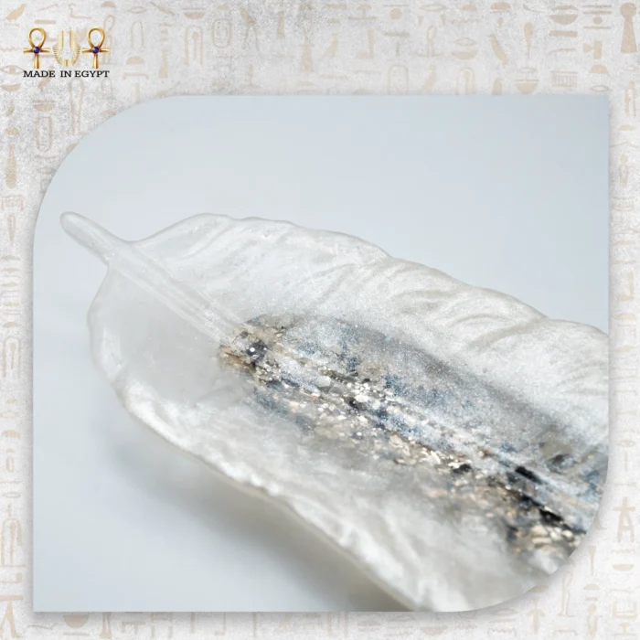 ⁦طبق الريشة اللؤلؤية الفاخر⁩ - الصورة ⁦5⁩