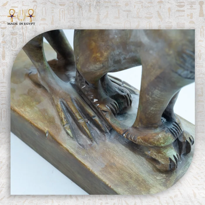 The god Tut - Image 3