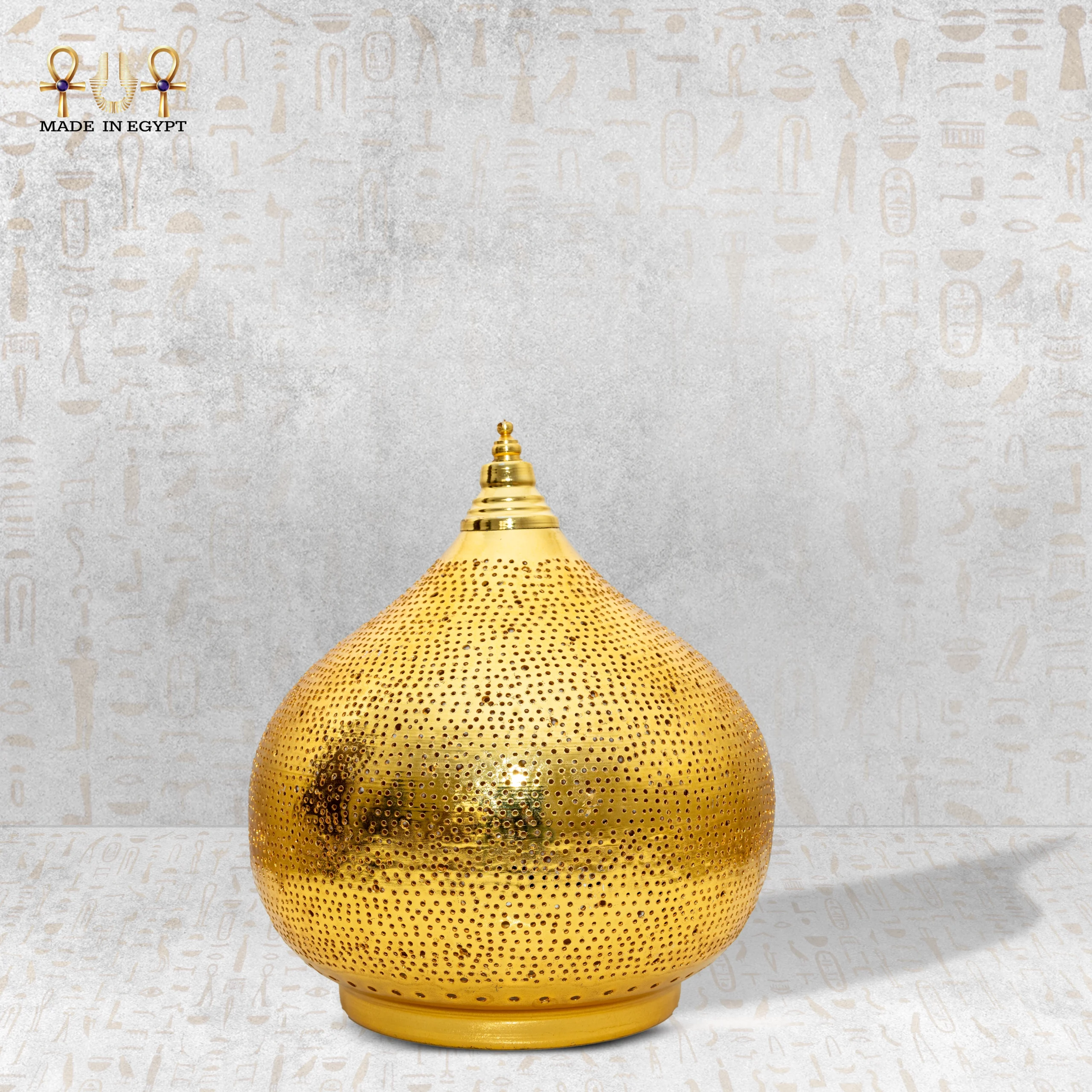 @1C Luxury Perforated Metal Decorative Lantern فانوس ديكور معدني مثقب فاخر - الصورة 1
