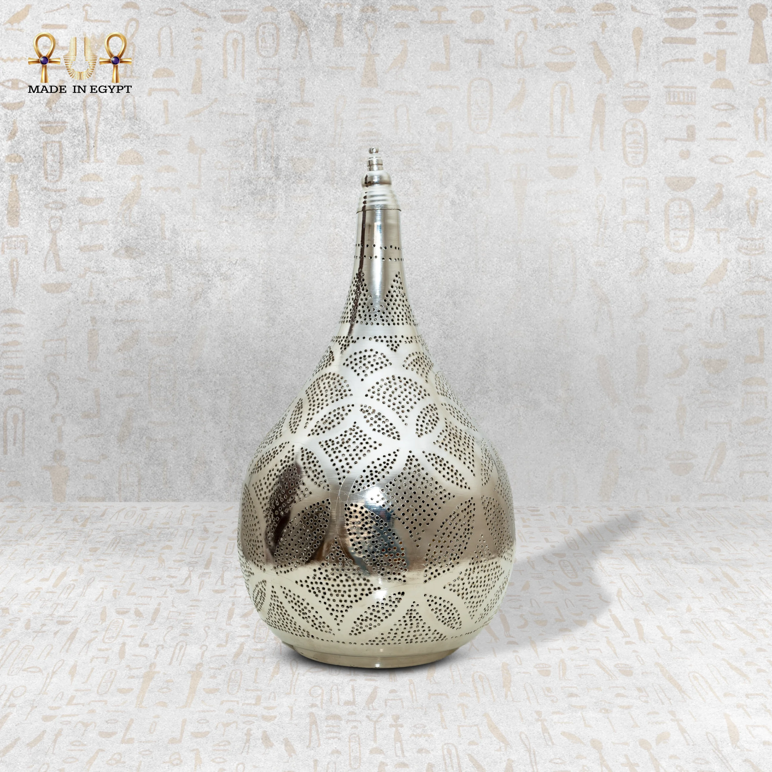 @3B Luxury Oriental Perforated Metal Lantern فانوس معدني مزخرف بتصميم شرقي فاخر - الصورة 1